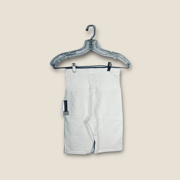 BP high waist bike shorts in ivory soft splash size S stretchy - Picture 2 of 13